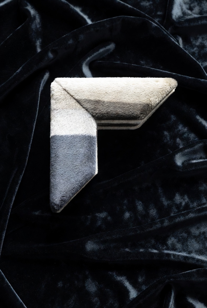 Thickness / miter